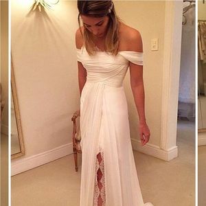 Brand new never worn bought online and company does not accept returns